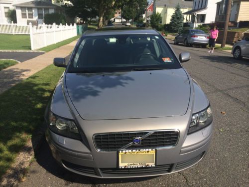 2006 volvo s40 2.4i sedan 4-door 2.4l