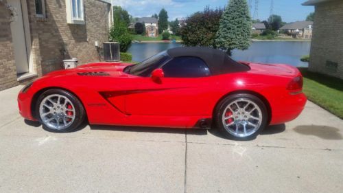 2004 dodge viper srt-10 convertible cherry red! low miles! low reserve!