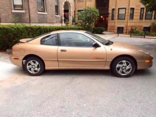 Must sell! good condition sunfire, 2 door se coupe with spoiler and sunroof