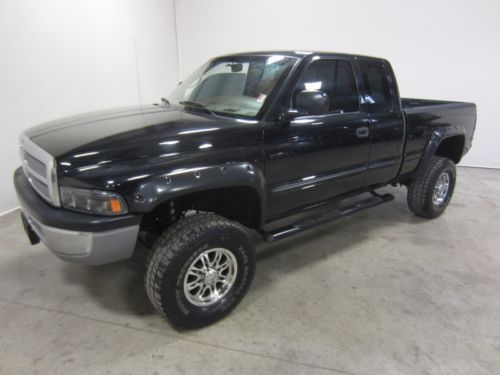 02 dodge ram 2500 5.9l i6 diesel ext cab short bed leather 4wd co owned 80+ pics