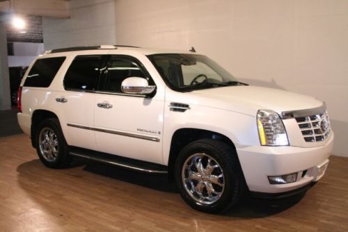 07 escalade white 130k miles navigation captain chairs third row tahoe yukon