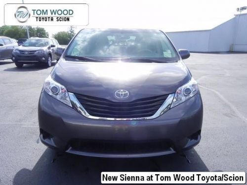 2014 toyota sienna le