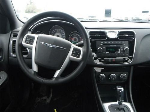 2012 chrysler 200 touring