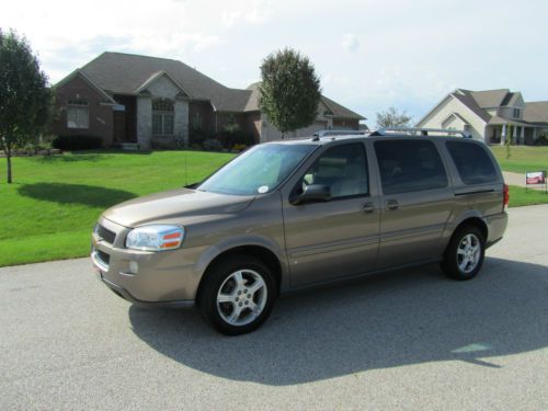 2006 chevy uplander - loaded - very clean - excellent condition