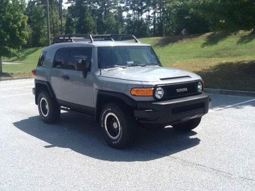 2013 toyota fj cruiser premium sport utility 4-door 4.0l