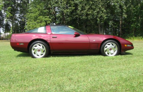 1993 chevrolet corvette 40th anniversary edition hatchback 2-door 5.7l