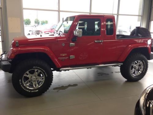 2012 jeep wrangler unlimited sahara sport utility 2-door truck 3.6l