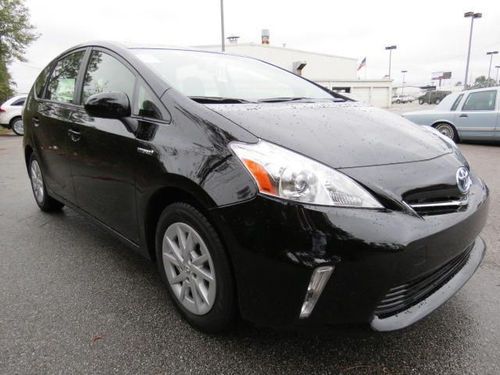2012 toyota prius v five auto loaded w/ navi! 1owner