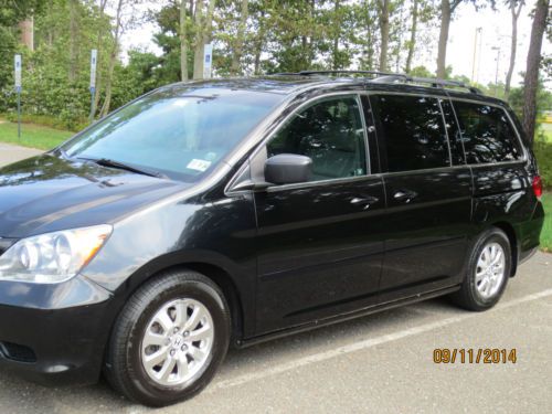 2010 honda odyssey exl r&amp;n model fully loaded!!  mint condition!! one owner!!