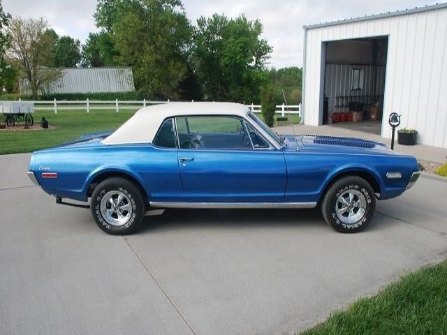 Mercury cougar standard 2 door  coupe