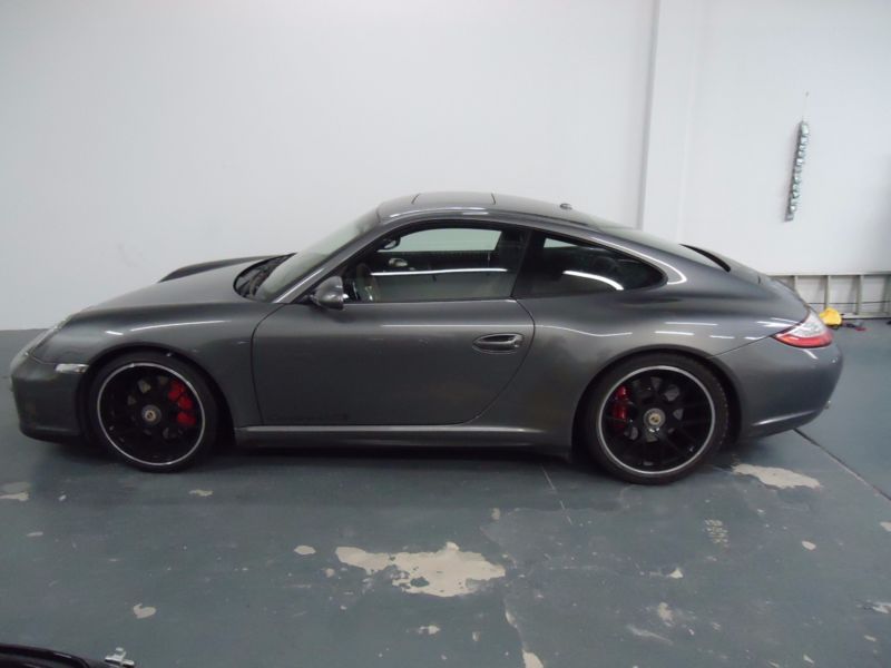 2011 porsche 911 gts