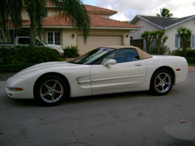 Chevrolet: corvette convertible