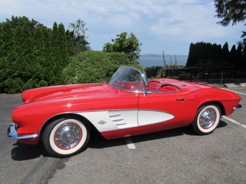 1961 chevrolet corvette roadster