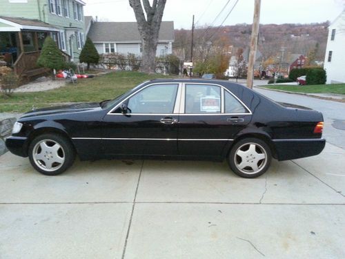 93 mercedes benz 300 all black