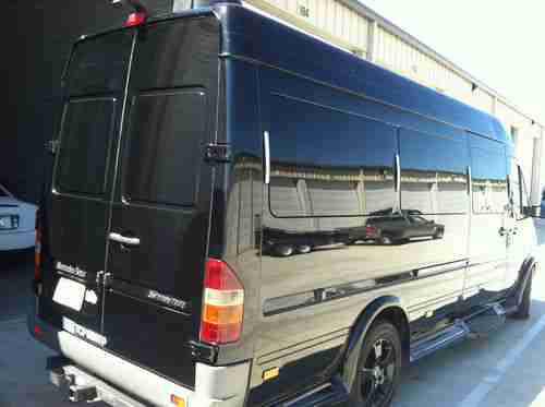 2004 DODGE SPRINTER/MERCEDES BENZ LIMOUSINE, US $34,000.00, image 2