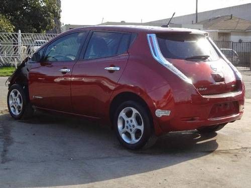 2011 nissan leaf sl damaged rebuilder runs! all electric only 19k miles l@@k!!