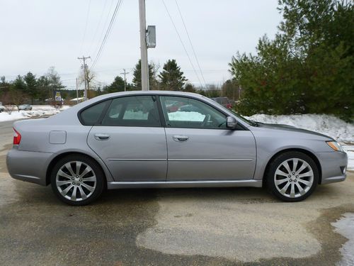 2008 subaru legacy gt super rare spec b - 6 speed manual - with nav