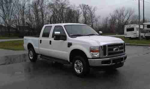 2010 Ford F-250 Crew Cab, image 2