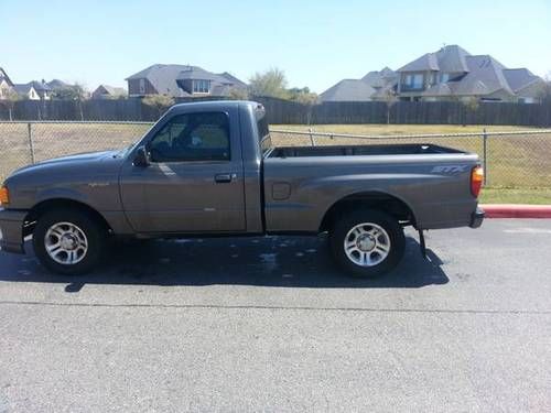 Gray 2005 ford ranger