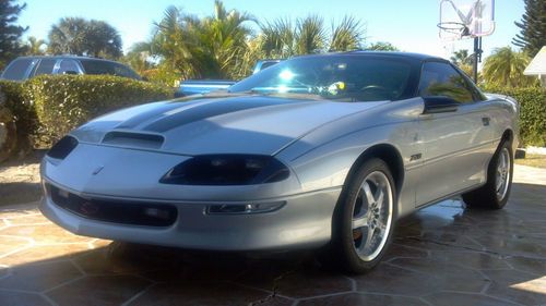 1997 chevrolet camaro 6 speed low miles very sharp