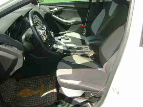 2012 FORD FOCUS SE 4DR ONLY 9,764 MILES BODY MAN'S SPECIAL CLEAN TITLE BANK REPO, image 15