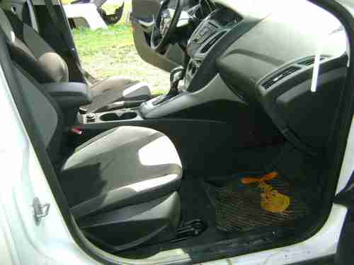 2012 FORD FOCUS SE 4DR ONLY 9,764 MILES BODY MAN'S SPECIAL CLEAN TITLE BANK REPO, image 18