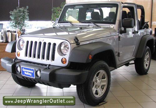 2013 jeep wrangler sport sport utility 2-door 3.6l