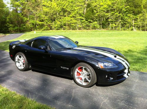 2008 dodge viper srt-10 coupe 2-door 8.4l