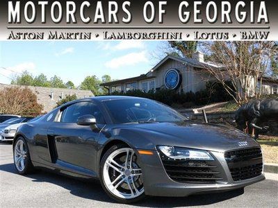 2009 audi r8 quattro 4.2l-low miles,premium,carbon blade,bang&amp;olufsen,nice!