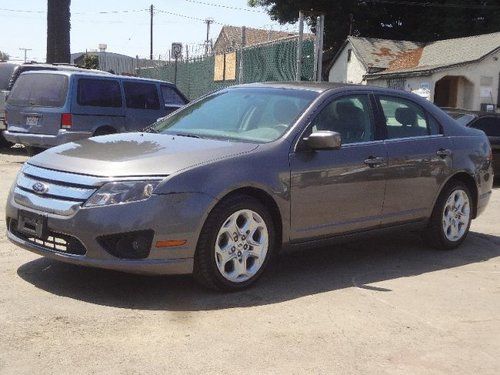 2011 ford fusion se damaged rebuilder runs! cooling good economical wont last!!