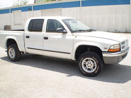 2001 dodge dakota  4x4  v 8 no reserve  no reserve