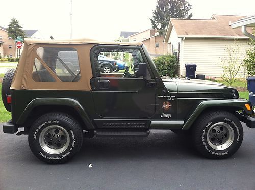 1998 jeep wrangler sahara sport utility 2-door 4.0l