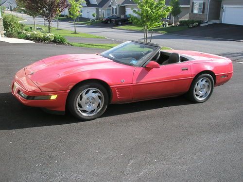 1994 corvette convertible 6 speed man - 5.7l lt1 300 hp v8 runs / drives great