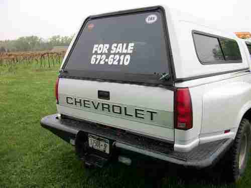 1997 K3500 Crew Cab 8' bed Dually 4X4 LOADED w Goose Neck in bed w Cap, image 2