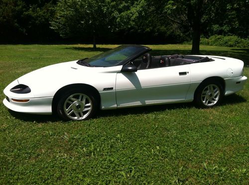 1994 chevy camaro z-28 convertible 5.7 engine. runs and drives like new!!!