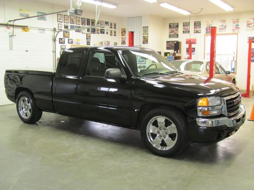 2005 gmc sierra 1500 custom pickup truck