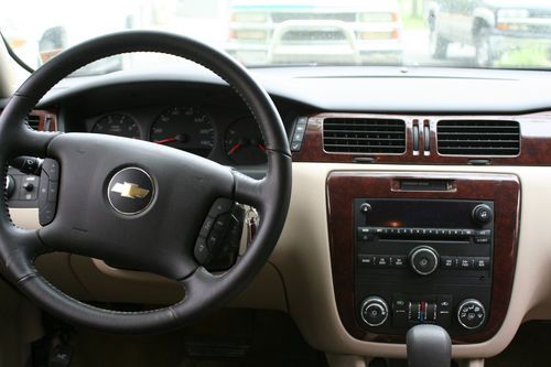 2011 Chevrolet Impala LT, image 8