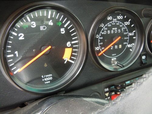 1985 Porsche 911 Carrera Coupe 2-Door 3.2L, image 19