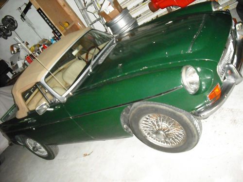 1968 mgc convertible barn find  90% rust free no reserve race restore or rod
