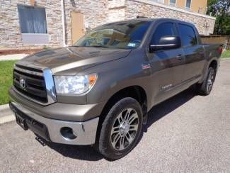 2010 tundra 4x4 crew max 5.7l iforce v8 engine auto tow package one owner