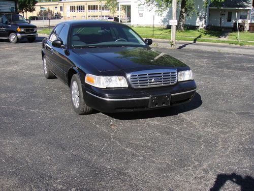 2000 ford crown victoria police interceptor sedan 4-door 4.6l