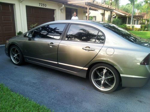 2006 honda civic lx sedan 4-door 1.8l