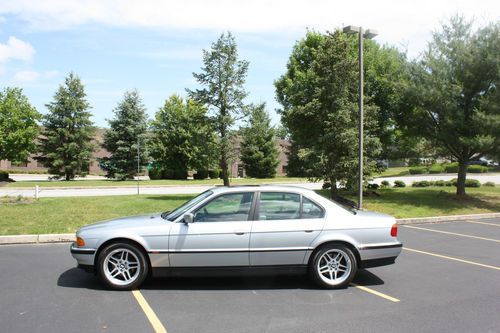 1998 bmw 740i base sedan 4-door 4.4l