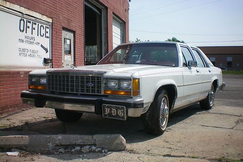 1986 ford ltd crown victoria