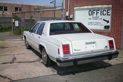 1986 Ford LTD Crown Victoria, image 12