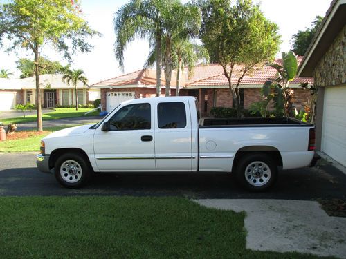 2004 gmc sierra 1500 base extended cab pickup 4-door 4.3l