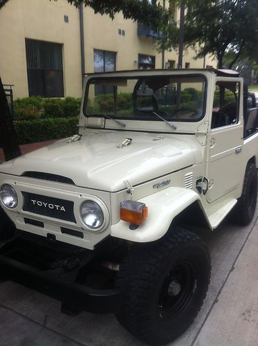 GEORGOUS 1975 Beige Toyota Landcruiser FJ40!, US $15,000.00, image 4