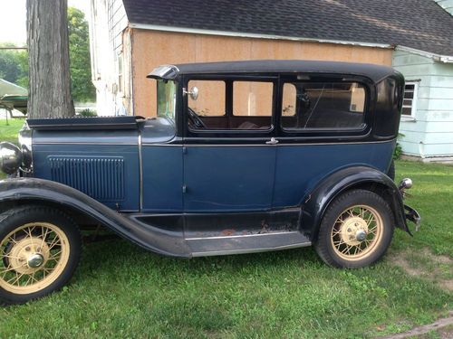 1930 model a 2 door sedan