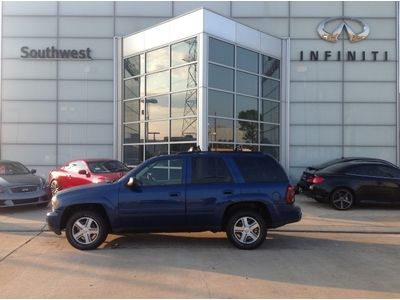 2005 trailblazer ls v-6 awd low miles