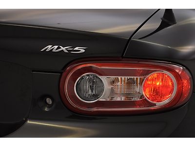 SUPER LOW MILES MX5 GRAND TOURING HEATED SEATS 1 OWNER CLEAN CARFAX NO RESERVE, image 9